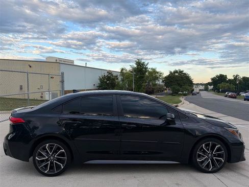 Used 2020 Toyota Corolla SE FWD image 6