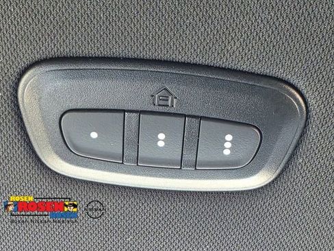 Used 2023 Jeep Wagoneer Series III w/ Preferred Equipment Group AWD/4WD image 24