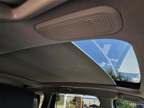 Used 2025 Acura MDX Technology Package image 8