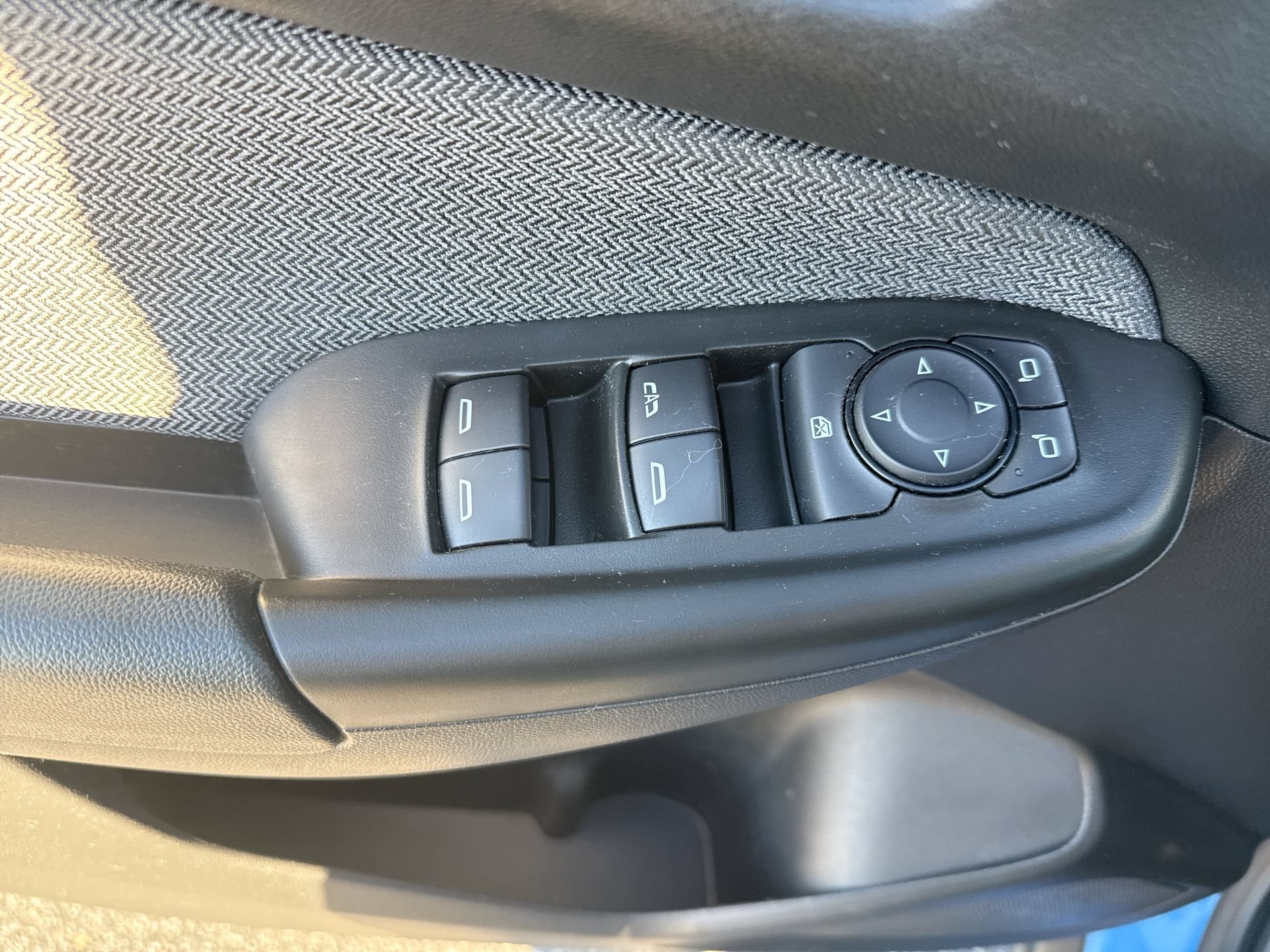 Used 2024 Chevrolet TrailBlazer LT w/ Driver Confidence Package FWD image 22