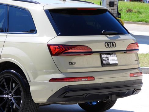 Used 2021 Audi Q7 3.0T Premium Plus AWD/4WD image 27