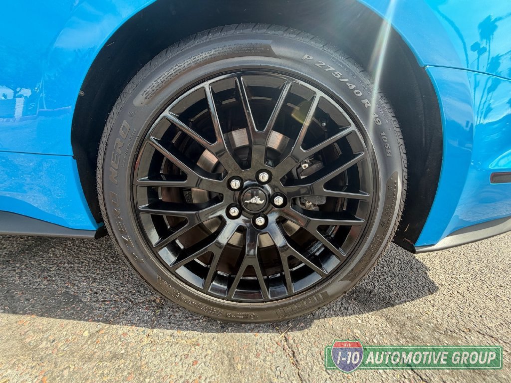 Used 2017 Ford Mustang GT Premium w/ GT Performance Package RWD image 13