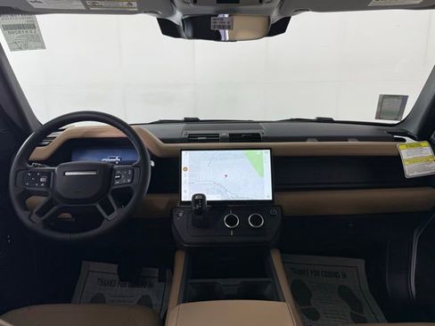 New 2026 Land Rover Defender 110 X-Dynamic SE image 24