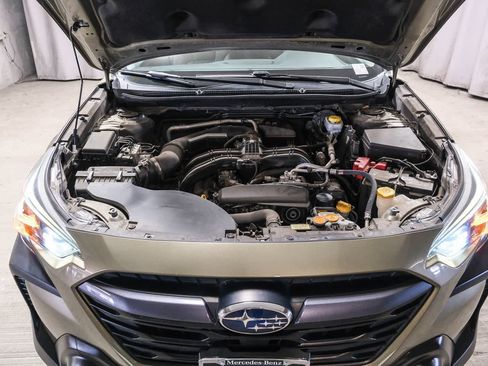 Used 2024 Subaru Outback Premium AWD/4WD image 31