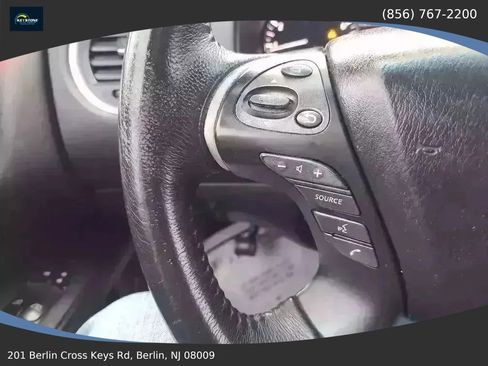 Used 2014 Nissan Pathfinder Platinum w/ Cargo Package image 38