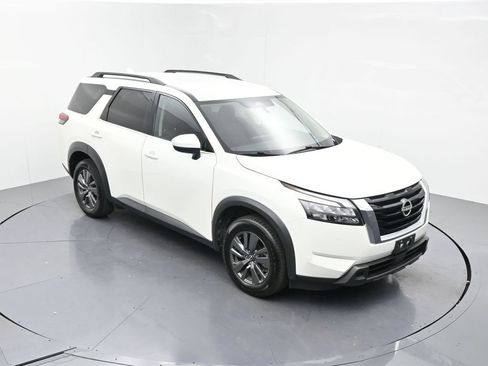 Used 2023 Nissan Pathfinder SV FWD image 16