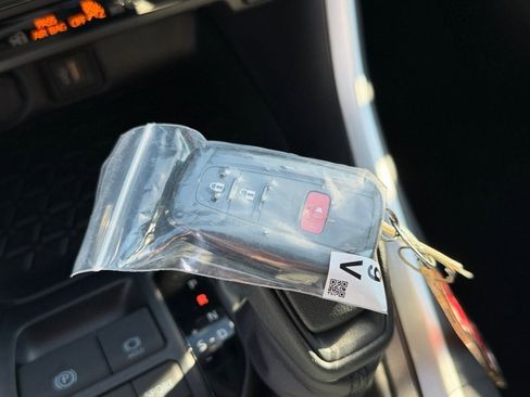 Certified 2025 Toyota RAV4 XLE image 30