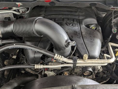 Certified 2017 RAM 1500 Classic SLT image 25