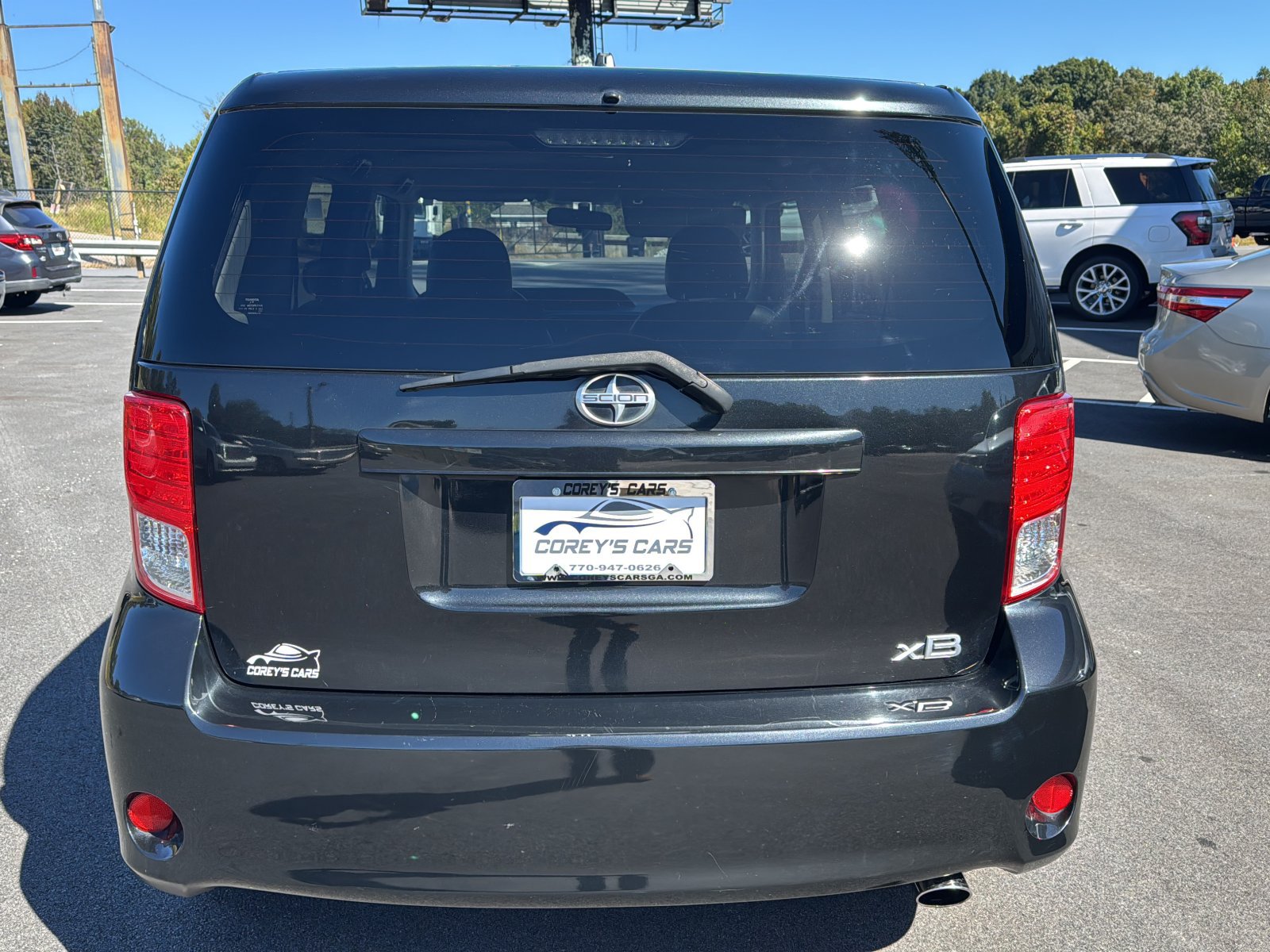 Used 2012 Scion xB FWD image 4