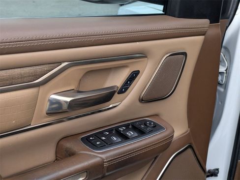 Used 2019 RAM 1500 Limited image 10