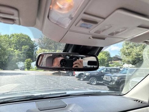 Used 2020 Toyota Tundra Limited w/ Limited Premium Package image 21