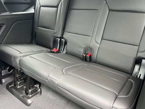 New 2026 GMC Yukon Denali w/ Denali Reserve Package image 12