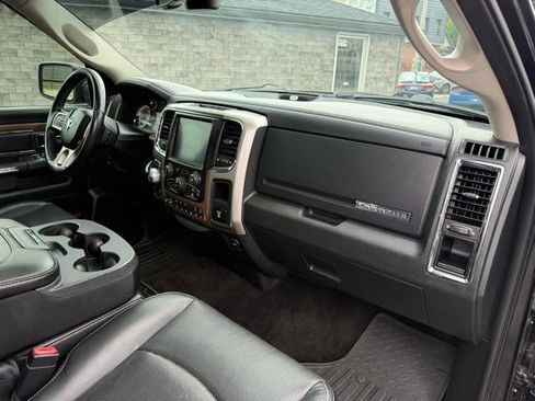 Used 2015 RAM 1500 Laramie w/ Convenience Group AWD/4WD image 23