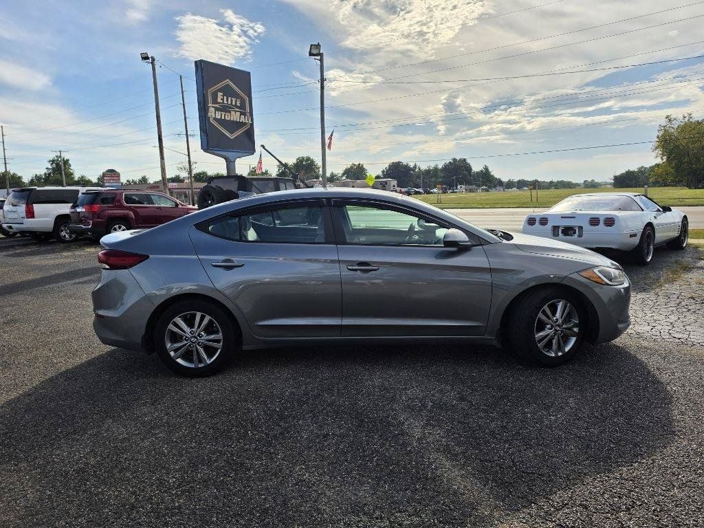 Used 2018 Hyundai Elantra SEL w/ Winter Weather Package FWD image 3