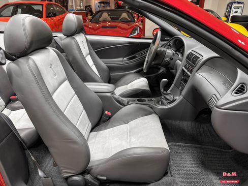 Used 2003 Ford Mustang SVT Cobra Convertible RWD image 14