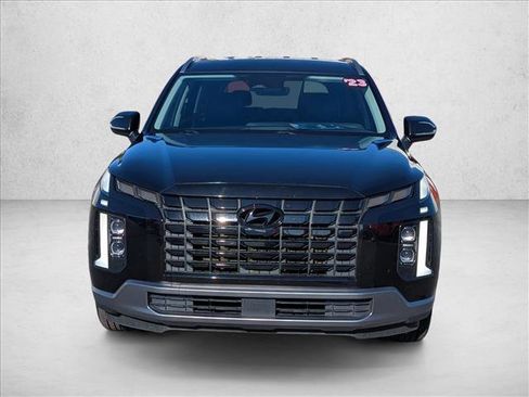 Used 2023 Hyundai Palisade SEL image 2