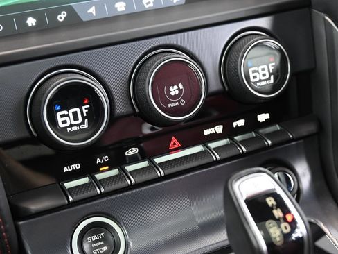 Used 2019 Jaguar F-TYPE R AWD/4WD image 36