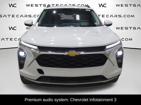 Used 2024 Chevrolet Trax LT FWD image 4
