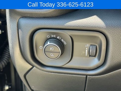 New 2025 RAM 2500 Big Horn AWD/4WD image 31