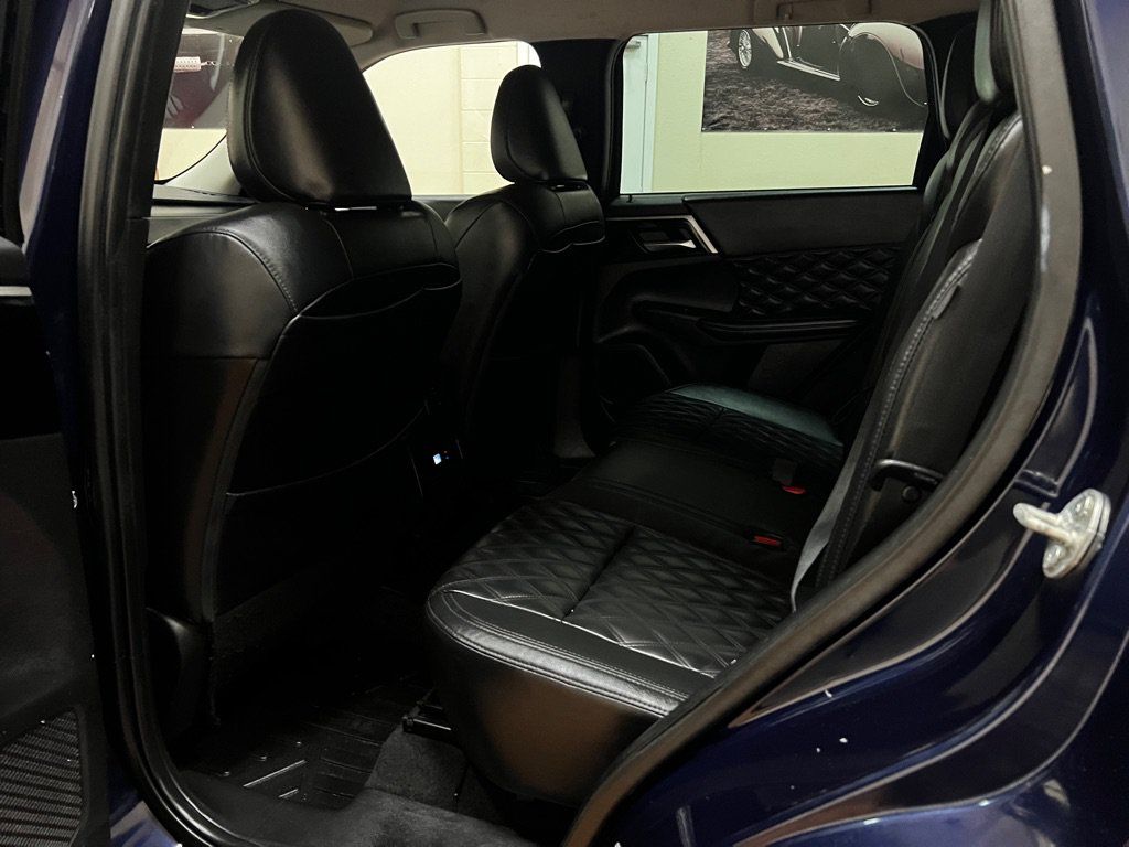 Used 2022 Mitsubishi Outlander SEL FWD image 17