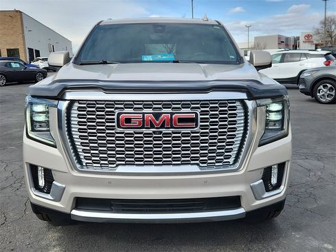 Used 2022 GMC Yukon XL Denali w/ Denali Ultimate Package image 6