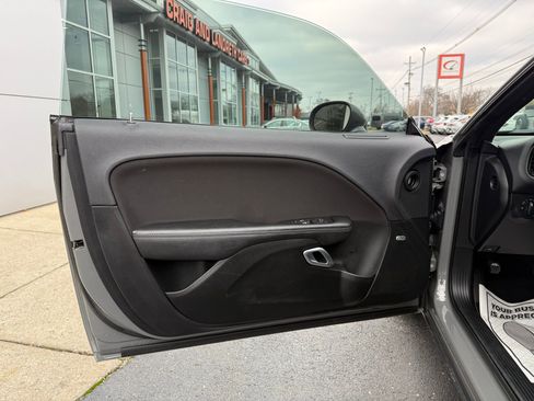 Used 2023 Dodge Challenger SXT image 30