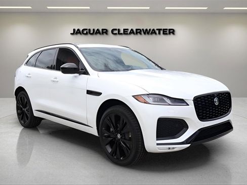 New 2026 Jaguar F-PACE R-Dynamic S image 7