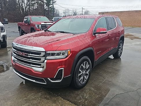 Certified 2023 GMC Acadia SLE image 4