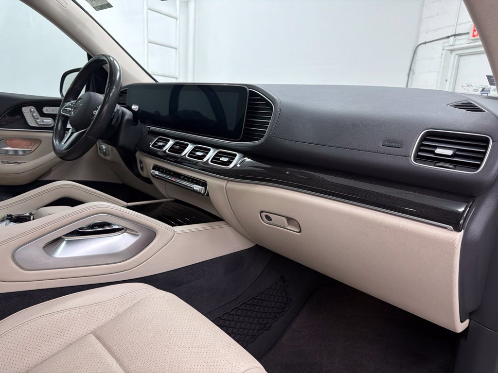 Certified 2020 Mercedes-Benz GLS 450 4MATIC image 33