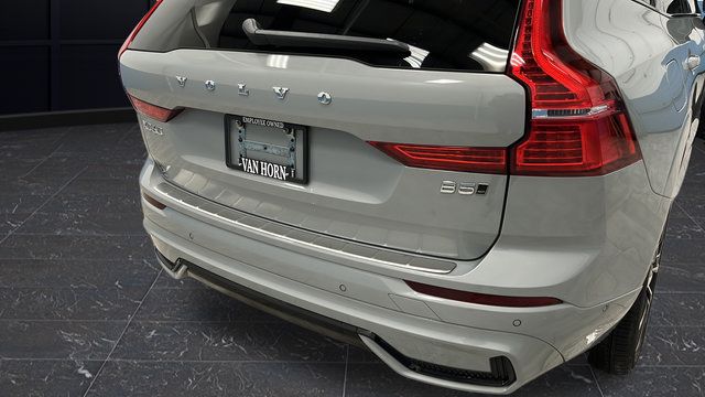 Used 2025 Volvo XC60 B5 Ultra w/ Protection Package Premier AWD/4WD image 38