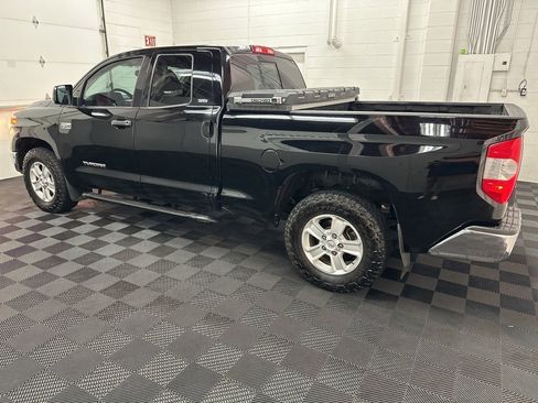 Used 2017 Toyota Tundra SR5 image 6