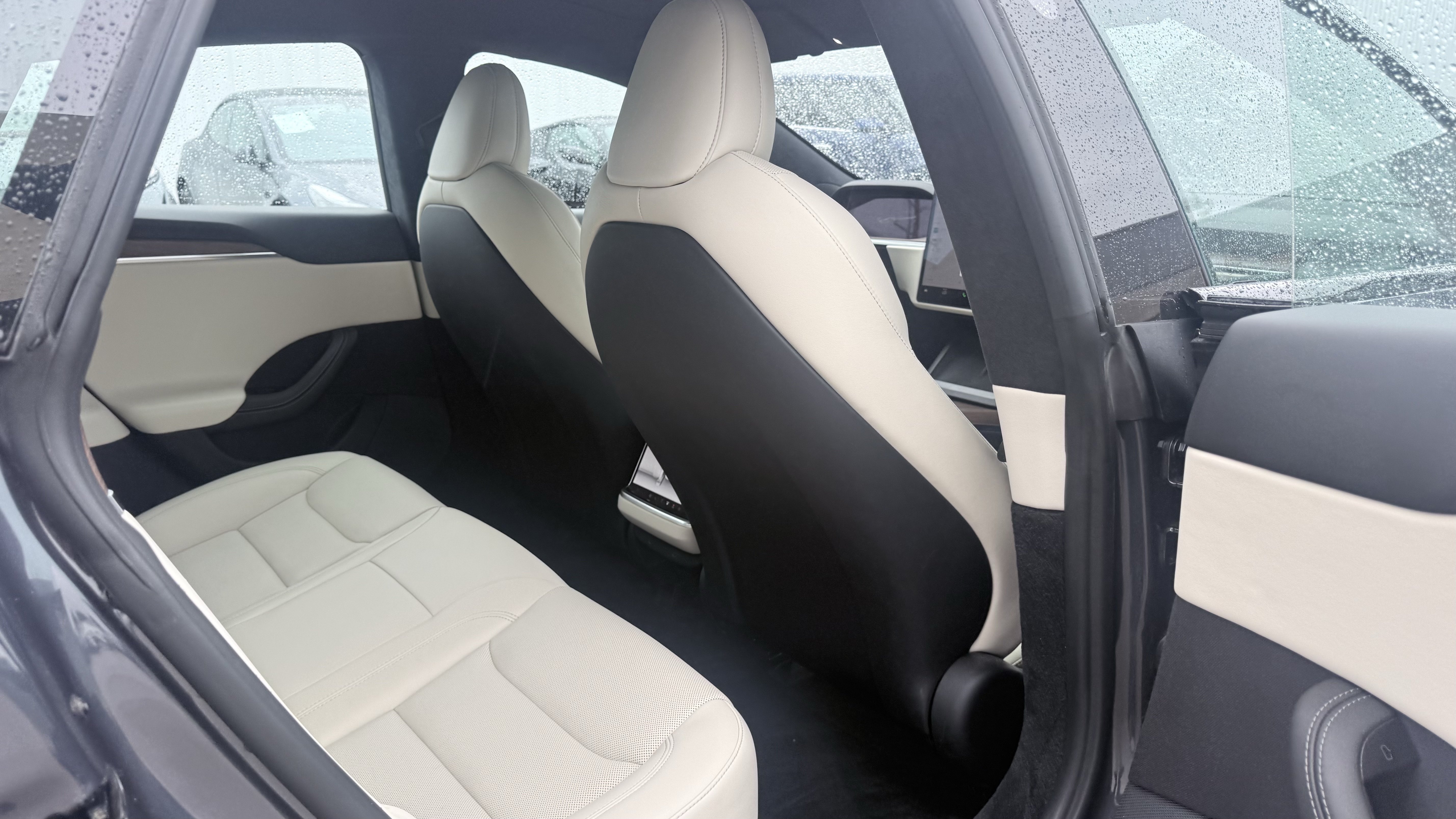 Used 2023 Tesla Model S AWD/4WD image 30