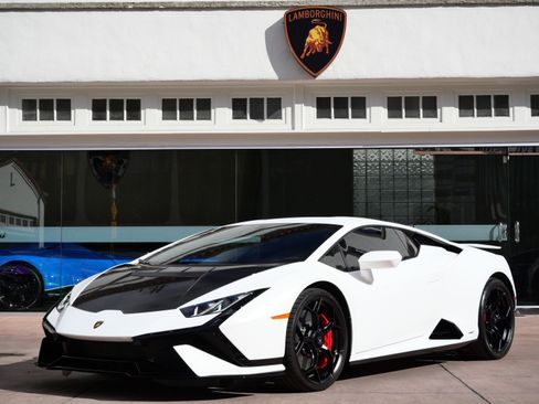 Used 2023 Lamborghini Huracan Tecnica image 14