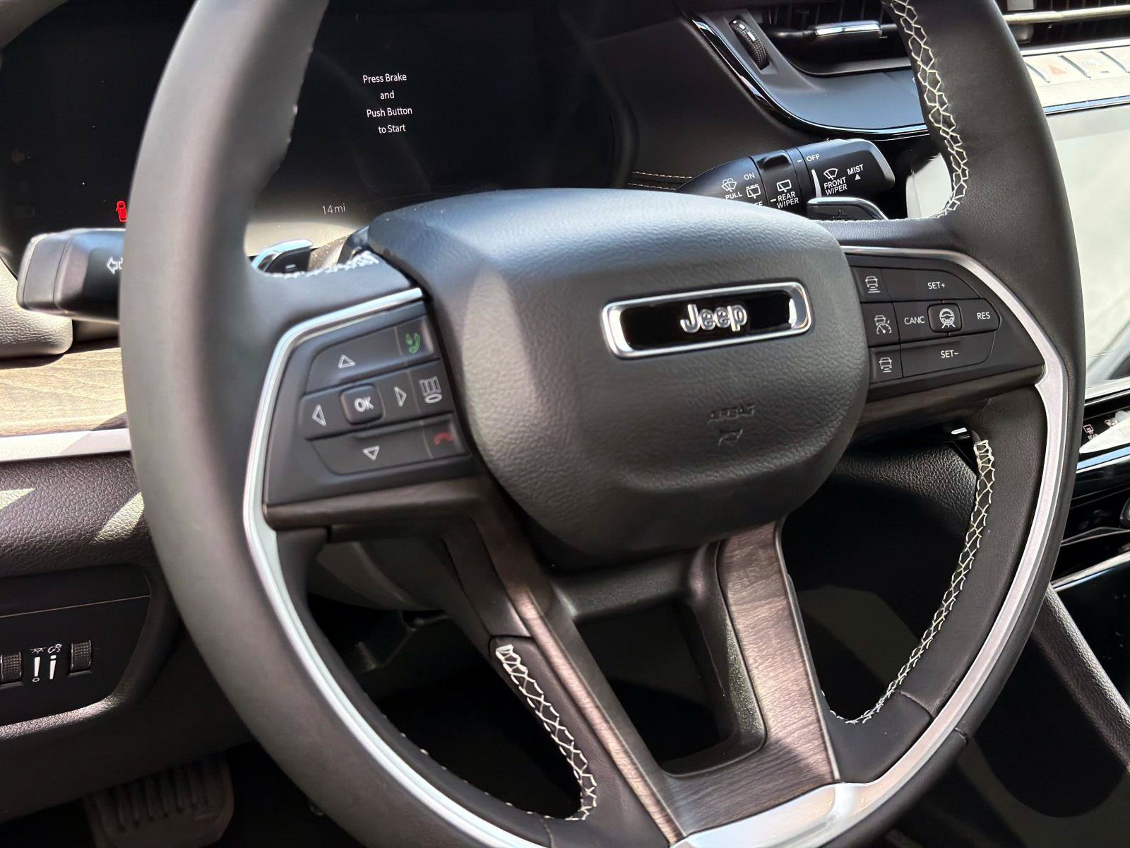 New 2026 Jeep Grand Cherokee Limited AWD/4WD image 12