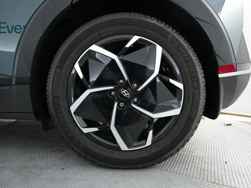 Used 2024 Hyundai Ioniq 5 SEL image 19