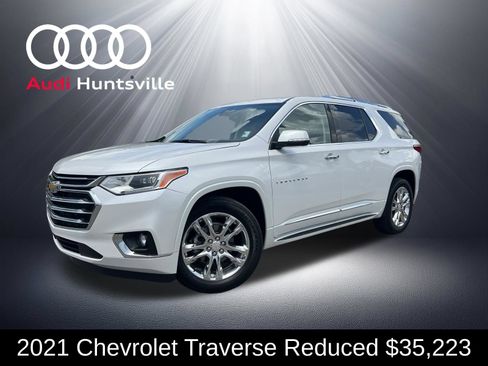 Used 2021 Chevrolet Traverse High Country FWD image 1