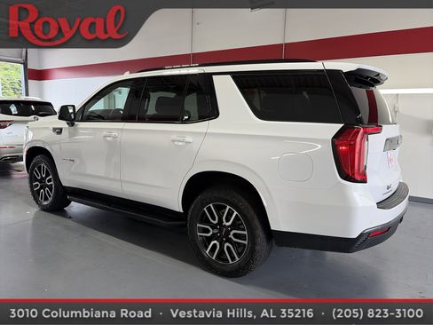 Used 2024 GMC Yukon AT4 w/ Technology Package AWD/4WD image 2
