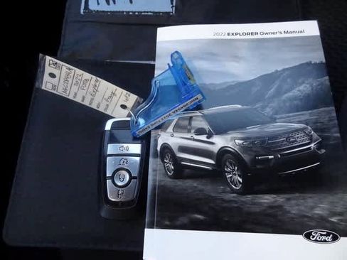 Certified 2022 Ford Explorer XLT w/ Class IV Trailer Tow Package image 37