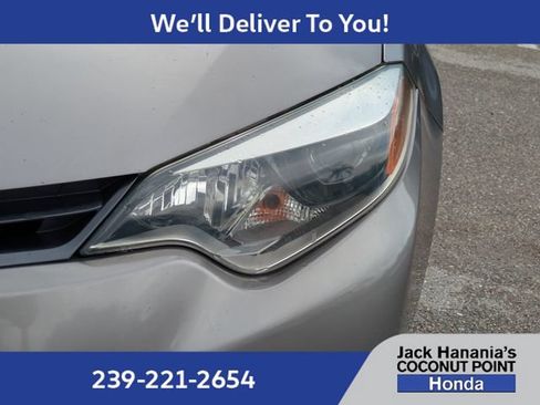 Used 2015 Toyota Corolla LE FWD image 10