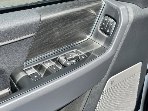 New 2025 Ford F150 Lariat w/ Equipment Group 501A Mid image 27