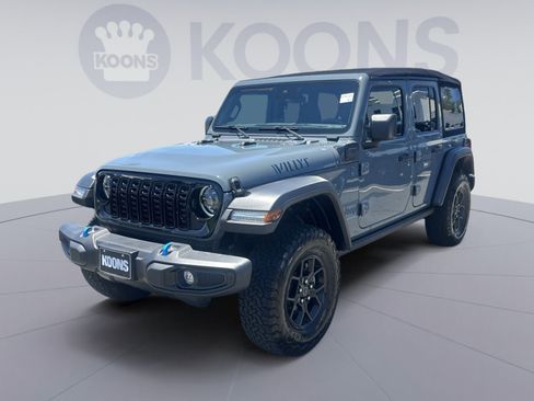 Used 2024 Jeep Wrangler Unlimited AWD/4WD image 5