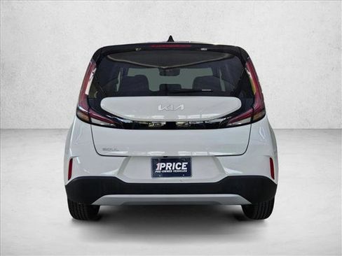 Used 2025 Kia Soul LX w/ LX Technology Package image 6