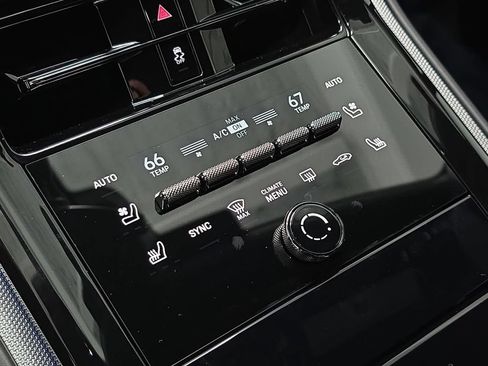 New 2026 Porsche Panamera 4 E-Hybrid AWD/4WD image 19