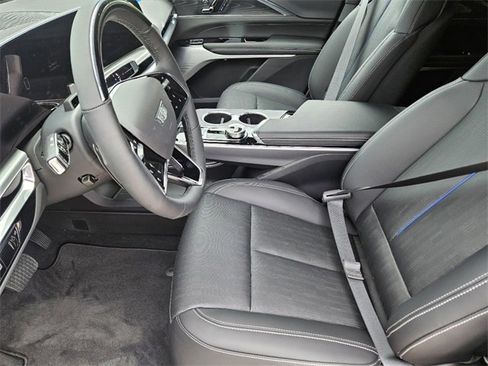 New 2024 Cadillac Lyriq Sport image 11