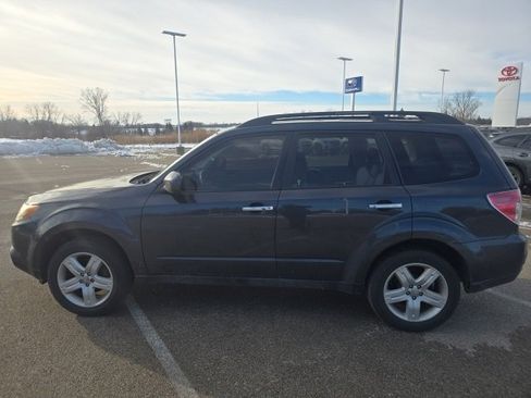Used 2010 Subaru Forester 2.5X Limited image 12