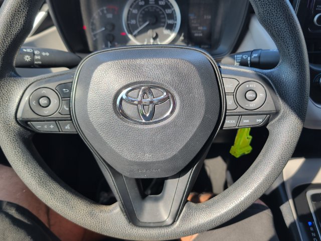 Used 2022 Toyota Corolla LE FWD image 13
