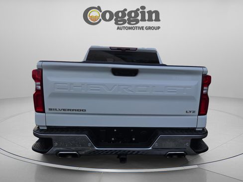 Used 2022 Chevrolet Silverado 1500 LTZ w/ LTZ Premium Package image 4