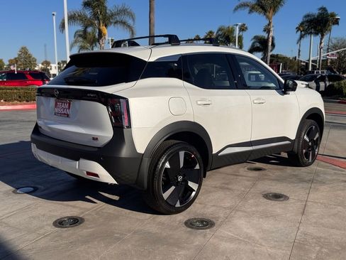 New 2026 Nissan Kicks SR w/ Illumination Package image 7