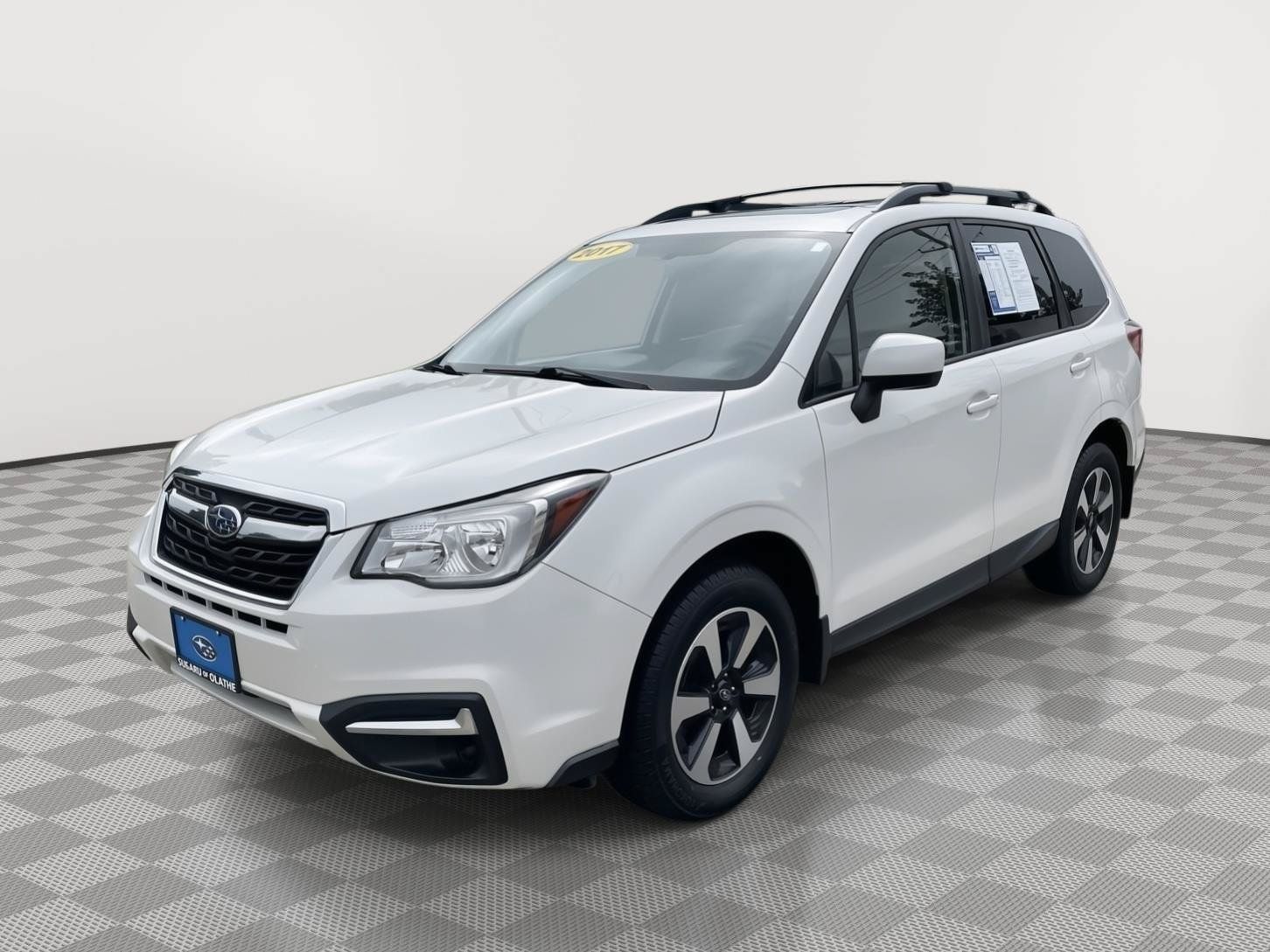 Used 2017 Subaru Forester 2.5i Premium AWD/4WD image 11