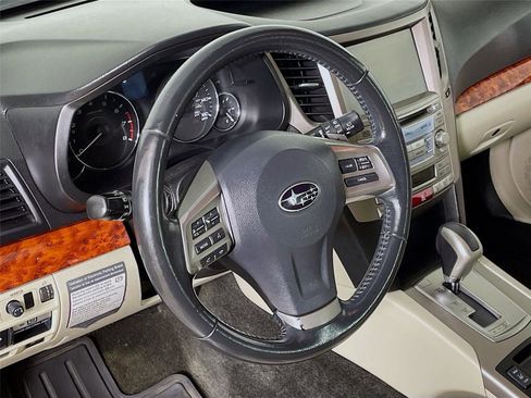 Used 2012 Subaru Outback 3.6R Limited image 12